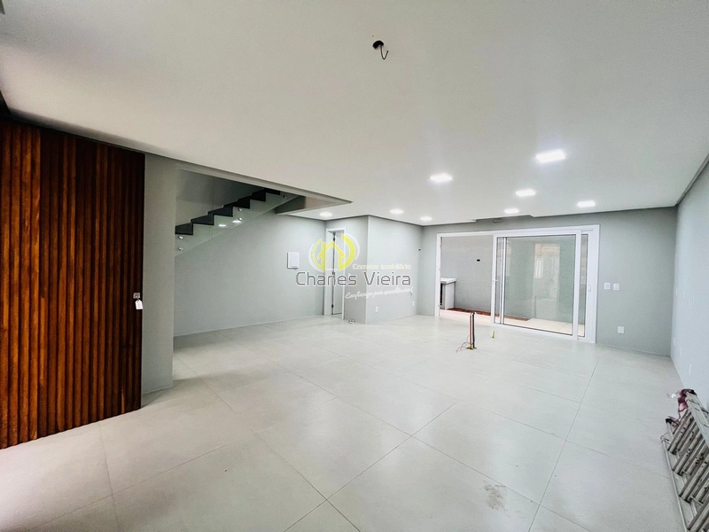 Sobrado de Alto Padrão - 3 Domritórios - Nunca Habitado.: 7ª foto da galeria de imagens do imóvel
