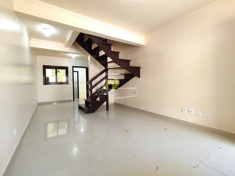 More na Praia! Duplex com 02 suítes, região central, OFERTA!!!: 4ª foto da galeria de imagens do imóvel
