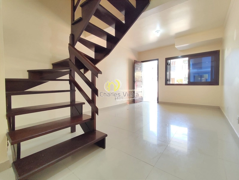 More na Praia! Duplex com 02 suítes, região central, OFERTA!!!: 1ª foto da galeria de imagens do imóvel