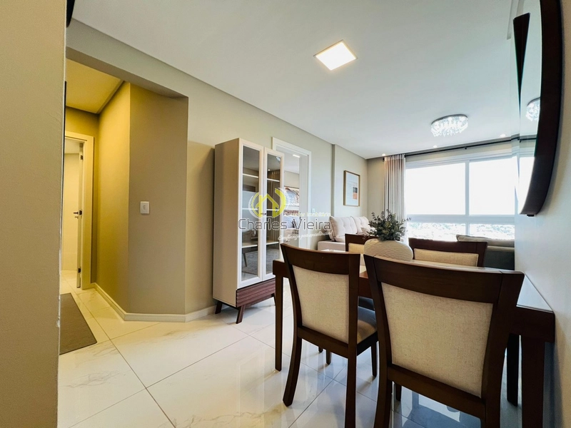 Lindo apartamento com vista liberada.: 2ª foto da galeria de imagens do imóvel