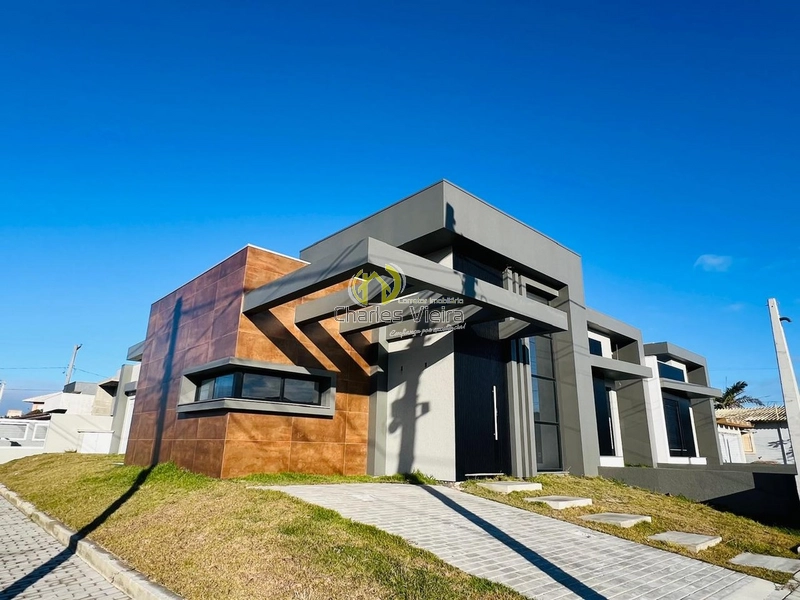 Linda Casa 3 Dormitórios, 150m da beira mar.: 1ª foto da galeria de imagens do imóvel