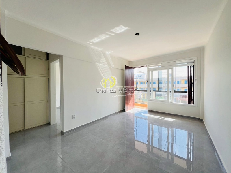 Apartamento amplo, reformado na Av da Igreja.: 3ª foto da galeria de imagens do imóvel