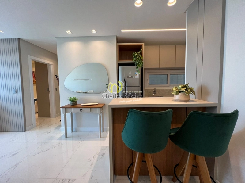 Vista mar, andar baixo, mobiliado e decorado.: 2ª foto da galeria de imagens do imóvel