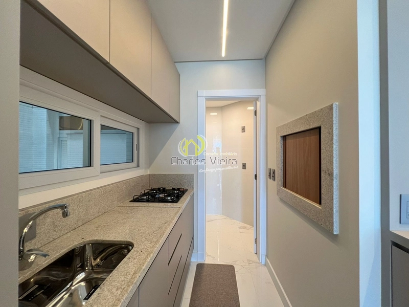 Vista mar, andar baixo, mobiliado e decorado.: 4ª foto da galeria de imagens do imóvel