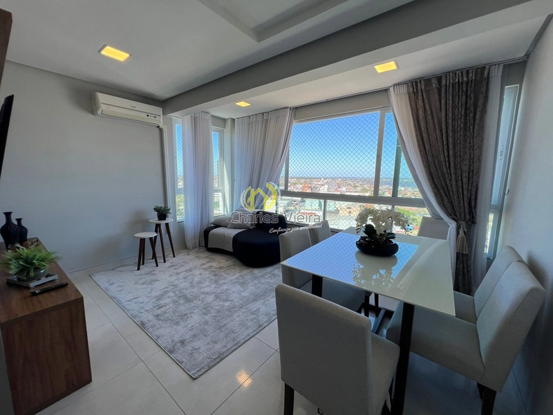 Apartamento com vista para a Lagoa e para o Mar