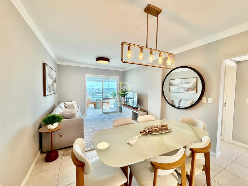 APARTAMENTO COM SACADA, RARIDADE À VENDA!: 1ª foto da galeria de imagens do imóvel