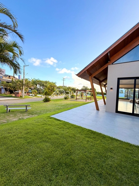 Equilíbrio entre robustez do estilo rústico e o conforto sofisticado.: 3ª foto da galeria de imagens do imóvel