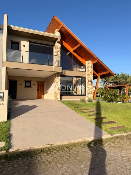 Equilíbrio entre robustez do estilo rústico e o conforto sofisticado.: 1ª foto da galeria de imagens do imóvel