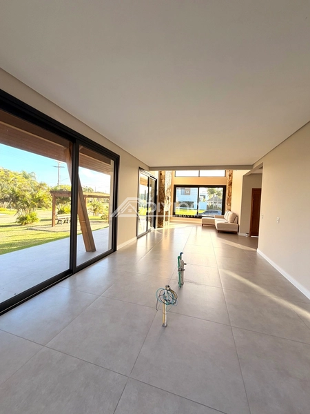 Equilíbrio entre robustez do estilo rústico e o conforto sofisticado.: 10ª foto da galeria de imagens do imóvel