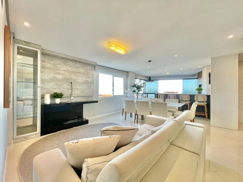 Apartamento mobiliado e decorado próximo ao mar!
