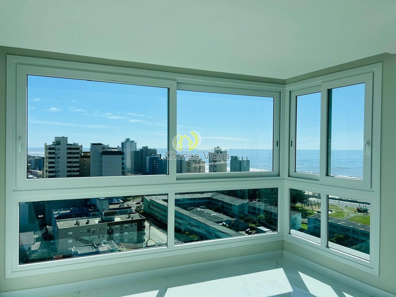Alto Padrão em todos os detalhes, 3 dormitórios, 150m da beira mar.: 8ª foto da galeria de imagens do imóvel