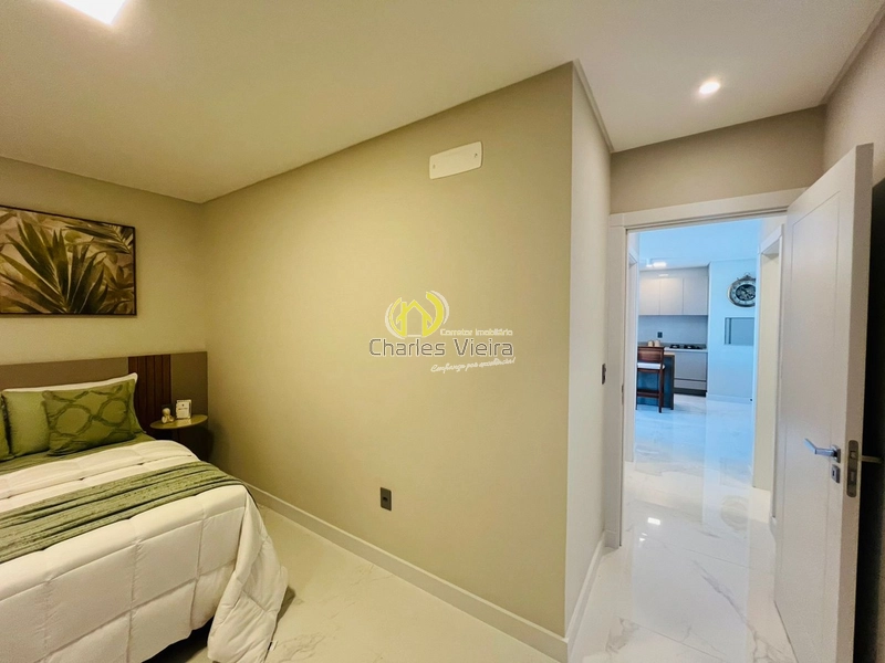 Apartamento Mobiliado com Vista Privilegiada para a Lagoa e Serra: 26ª foto da galeria de imagens do imóvel
