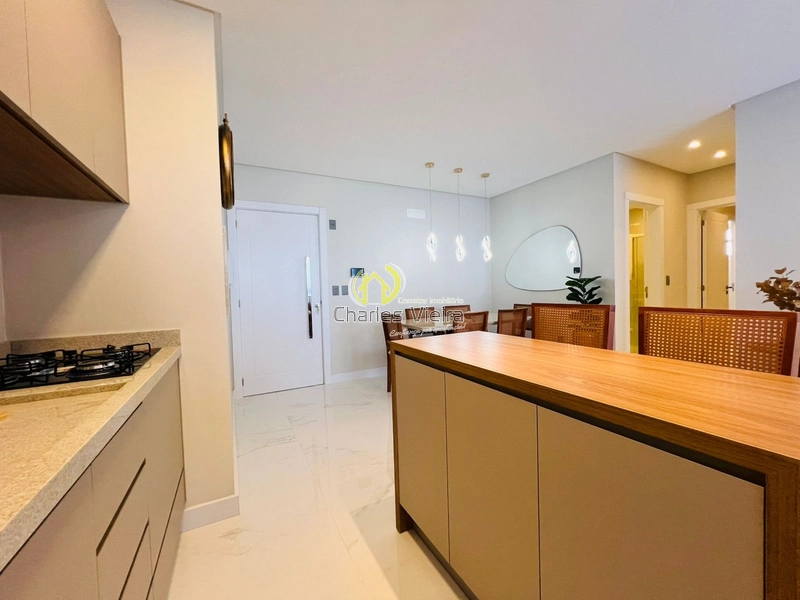 Apartamento Mobiliado com Vista Privilegiada para a Lagoa e Serra: 8ª foto da galeria de imagens do imóvel