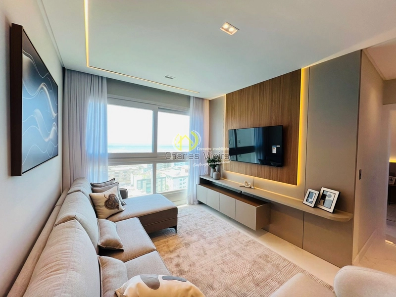 Amplo apartamento com vista liberada para o mar: 4ª foto da galeria de imagens do imóvel