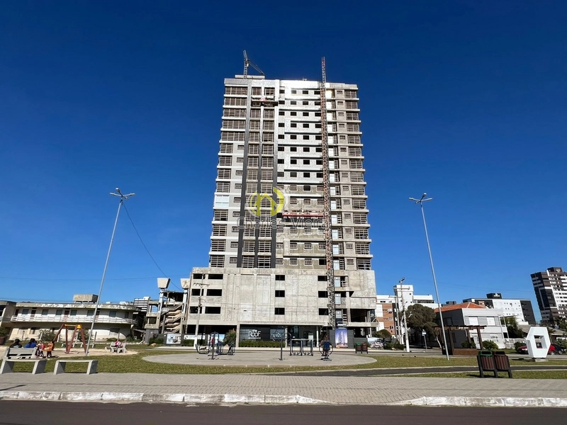 Alto Padrão Piscina com borda infinita e uma vista fantástica.: 2ª foto da galeria de imagens do imóvel