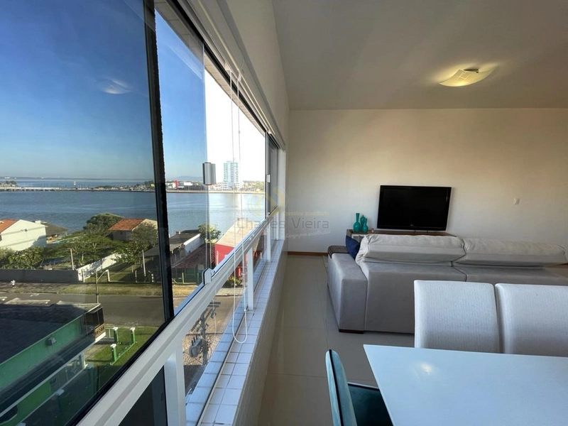 Oportunidade Mobiliado...entre o rio e o mar....Área Nobre: 14ª foto da galeria de imagens do imóvel