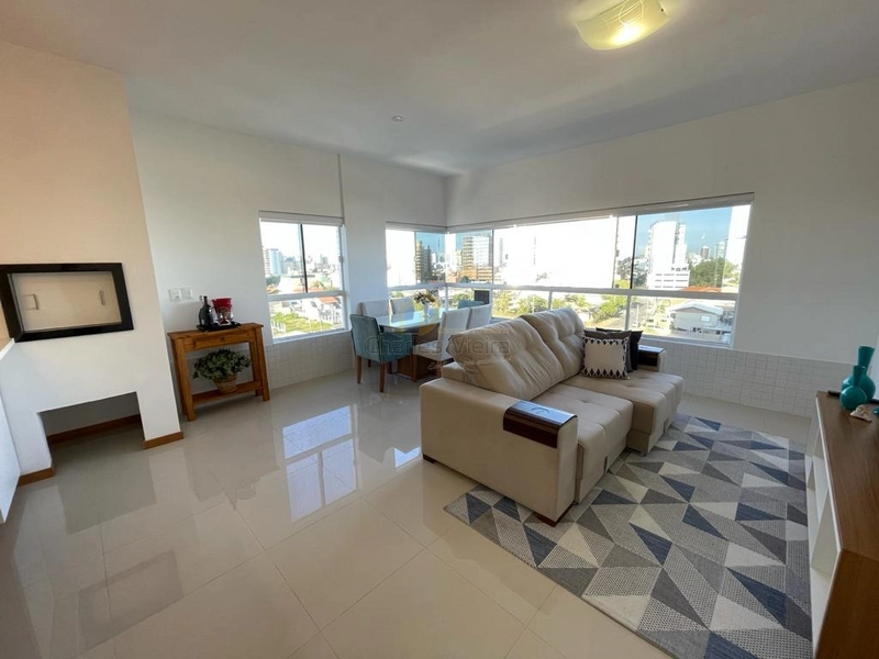 Oportunidade Mobiliado...entre o rio e o mar....Área Nobre: 3ª foto da galeria de imagens do imóvel