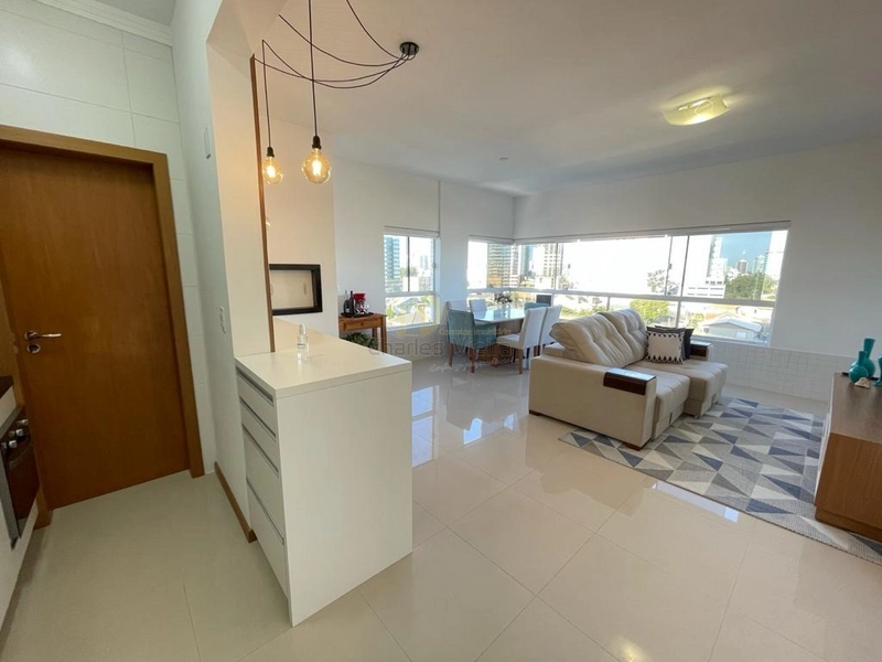 Oportunidade Mobiliado...entre o rio e o mar....Área Nobre: 4ª foto da galeria de imagens do imóvel