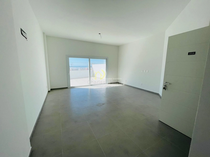 Apartamento com terraço e com vista para o mar.: 2ª foto da galeria de imagens do imóvel