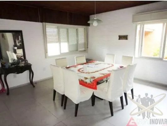 Casa em Atlântida a poucos metros do mar.: 5ª foto da galeria de imagens do imóvel