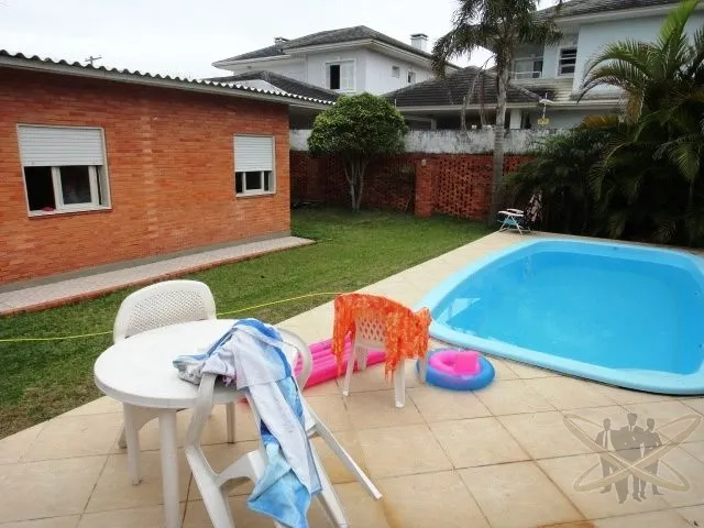 Casa em Atlântida a poucos metros do mar.: 4ª foto da galeria de imagens do imóvel