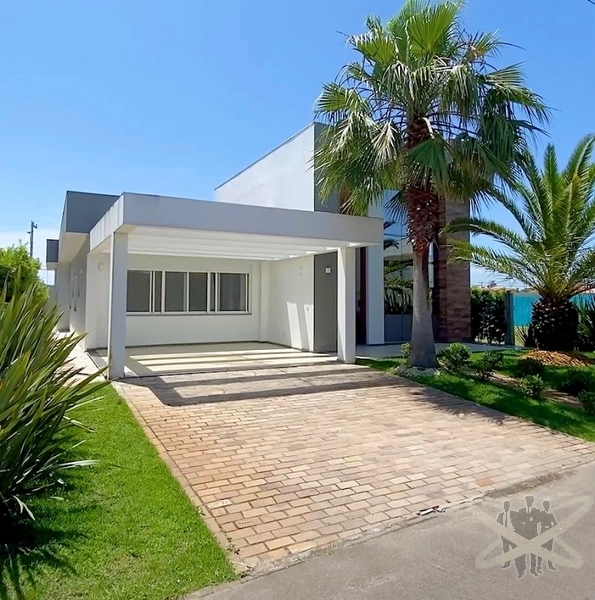 Casa mobiliada e decorado no condomínio Malibu.