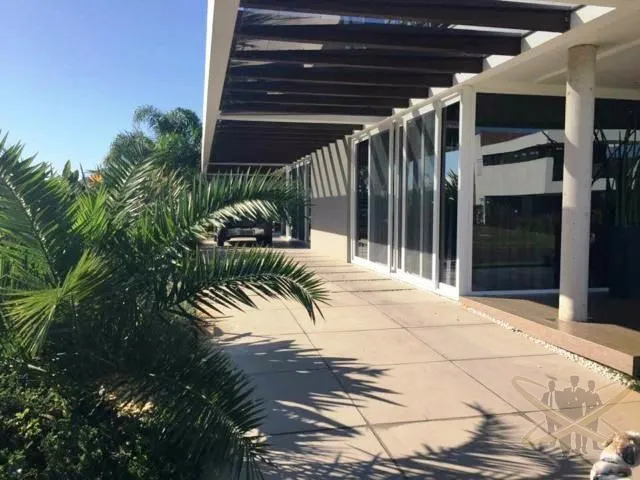 SOBRADO ENSEADA - BEIRA LAGO - MOB E DECORADO: 4ª foto da galeria de imagens do imóvel