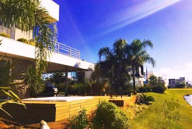 SOBRADO ENSEADA - BEIRA LAGO - MOB E DECORADO: 8ª foto da galeria de imagens do imóvel