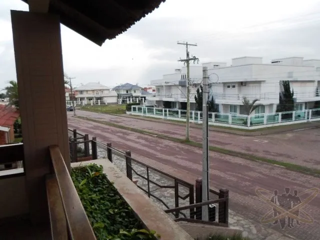 SOBRADO EM ATLÂNTIDA: 6ª foto da galeria de imagens do imóvel