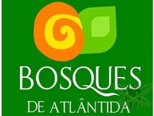 Sobrado no condomínio Bosques de Atlântida.