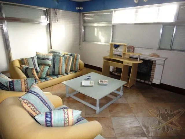 Casa bem localizada construída sob 03 lotes.: 13ª foto da galeria de imagens do imóvel