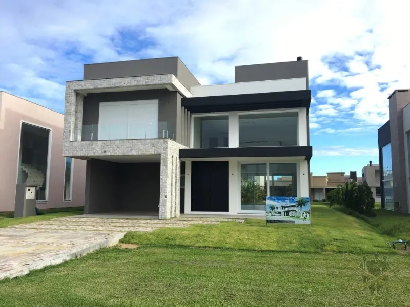 Belissima sobrado junto a area verde