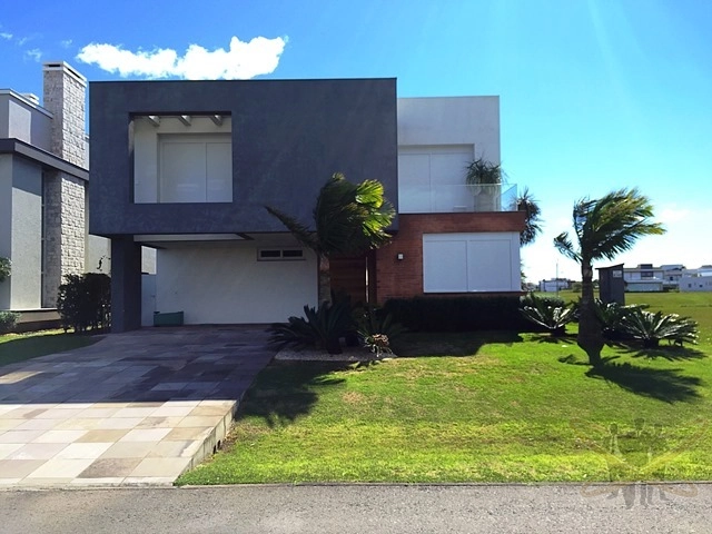 Sobrado Enseada, Venda e locação!