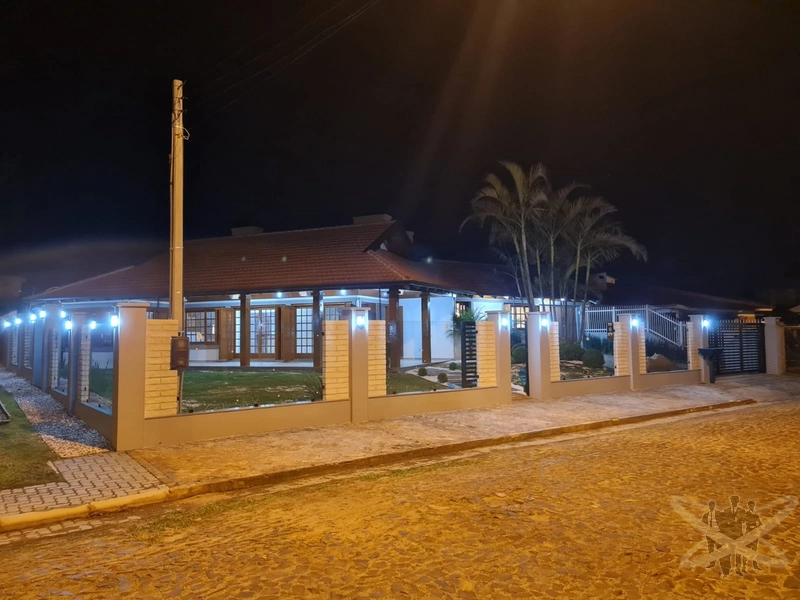 CASA ATLÂNTIDA - ÓTIMA LOCALIZAÇÃO: 9ª foto da galeria de imagens do imóvel