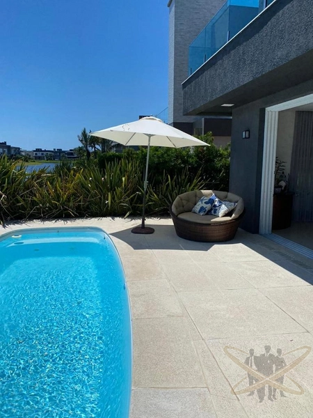 SOBRADO ENSEADA COM PISCINA: 18ª foto da galeria de imagens do imóvel
