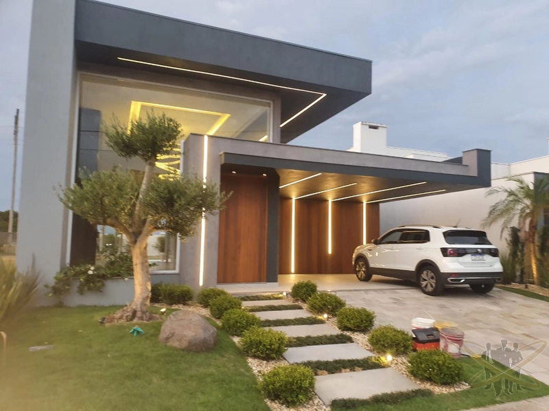 Excelente casa térrea com 04 suites
