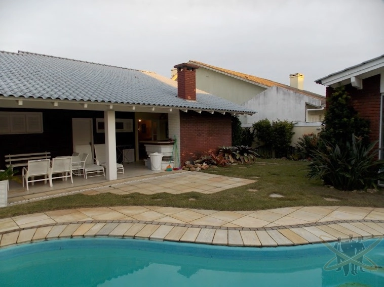 Casa em Atlântida a poucos metros do mar.: 26ª foto da galeria de imagens do imóvel