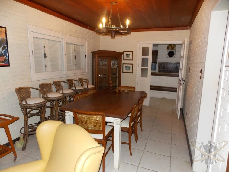 Casa em Atlântida a poucos metros do mar.: 24ª foto da galeria de imagens do imóvel