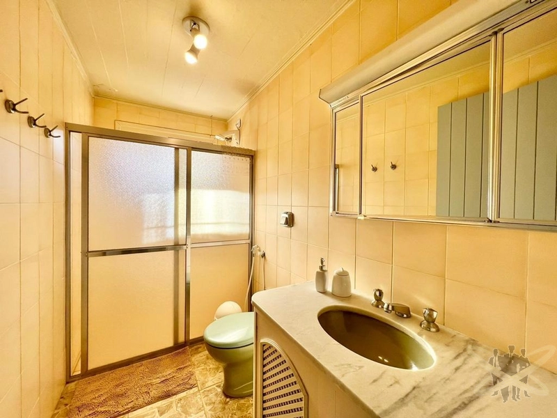 Casa em Atlântida construída sob 02 terrenos: 22ª foto da galeria de imagens do imóvel