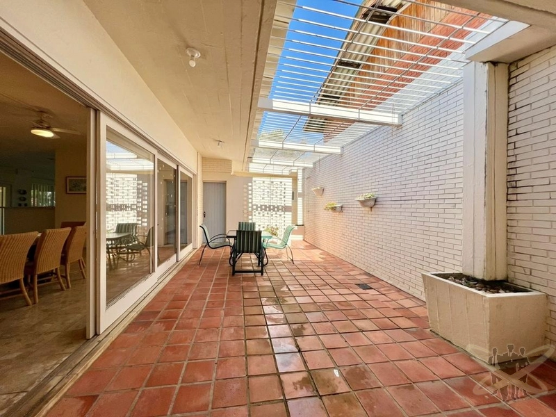 Casa em Atlântida construída sob 02 terrenos: 35ª foto da galeria de imagens do imóvel