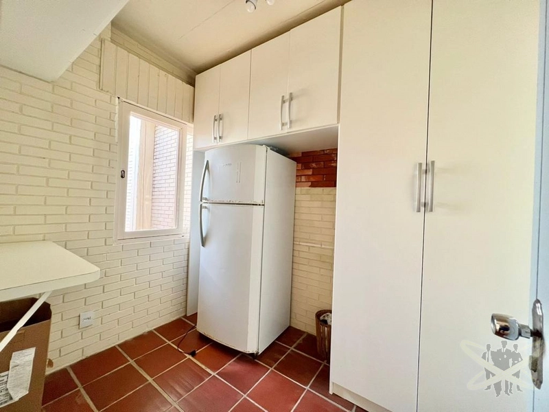 Casa em Atlântida construída sob 02 terrenos: 20ª foto da galeria de imagens do imóvel