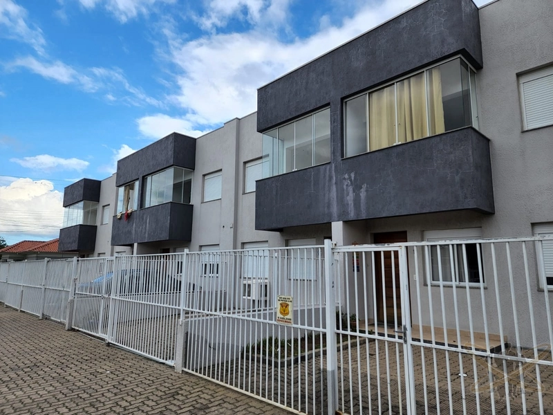 Apartamento semi mobiliado em Xangri-Lá: 3ª foto da galeria de imagens do imóvel