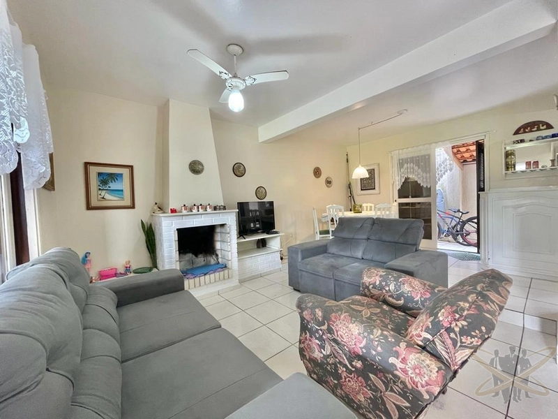 Duplex no centro de Xangri-Lá e junto ao mar.: 13ª foto da galeria de imagens do imóvel