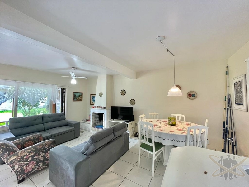 Duplex no centro de Xangri-Lá e junto ao mar.: 20ª foto da galeria de imagens do imóvel