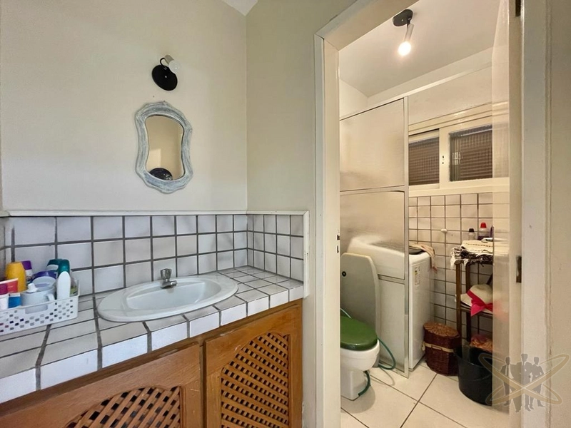 Duplex no centro de Xangri-Lá e junto ao mar.: 21ª foto da galeria de imagens do imóvel