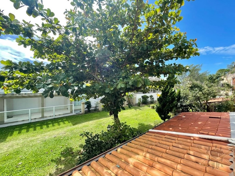 Duplex no centro de Xangri-Lá e junto ao mar.: 4ª foto da galeria de imagens do imóvel