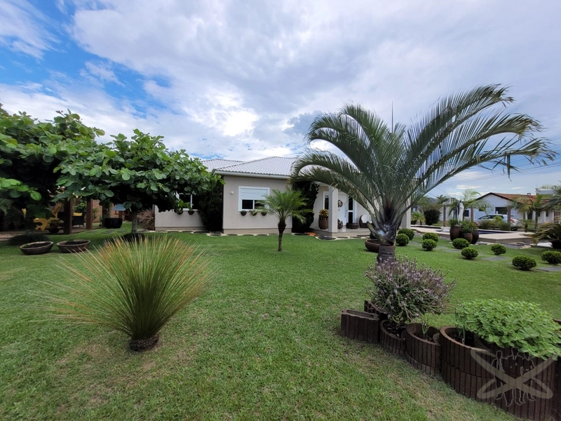 Casa em Atlântida próxima do mar.: 3ª foto da galeria de imagens do imóvel