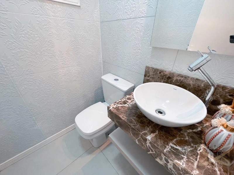 Casa com 02 terrenos no centro de Xangri-lá.: 31ª foto da galeria de imagens do imóvel