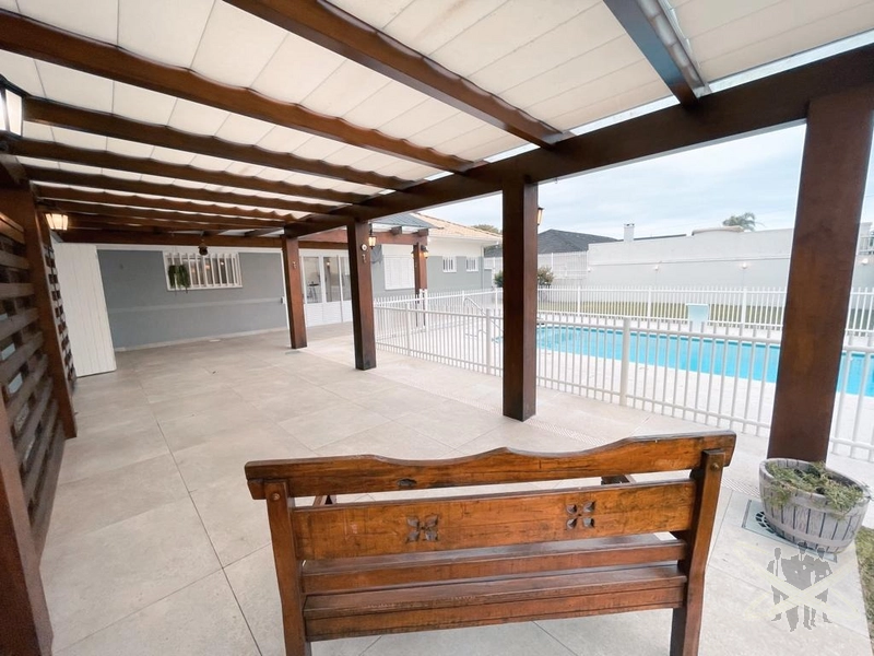 Casa com 02 terrenos no centro de Xangri-lá.: 14ª foto da galeria de imagens do imóvel
