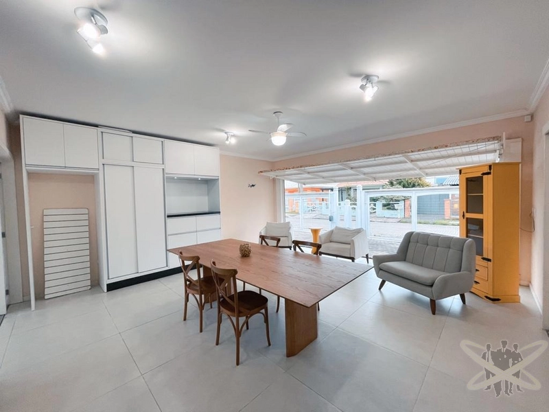 Casa com 02 terrenos no centro de Xangri-lá.: 18ª foto da galeria de imagens do imóvel